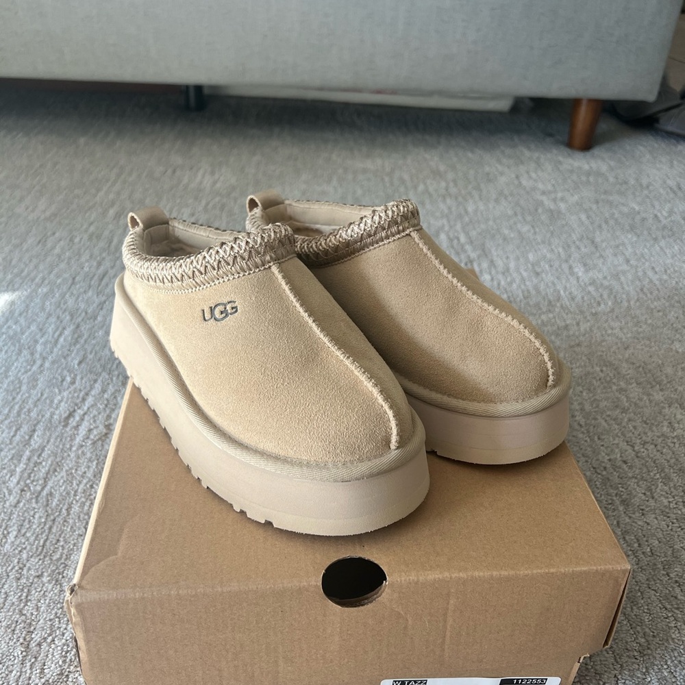 Ugg Tazz Mustard Seed size 6